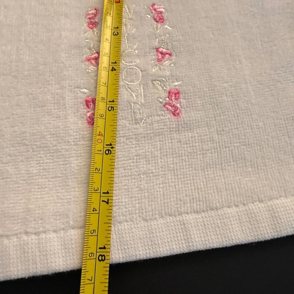 Vintage White Embroidered Hand Towels Set of 3 Floral Hat Welcome Pink Cotton